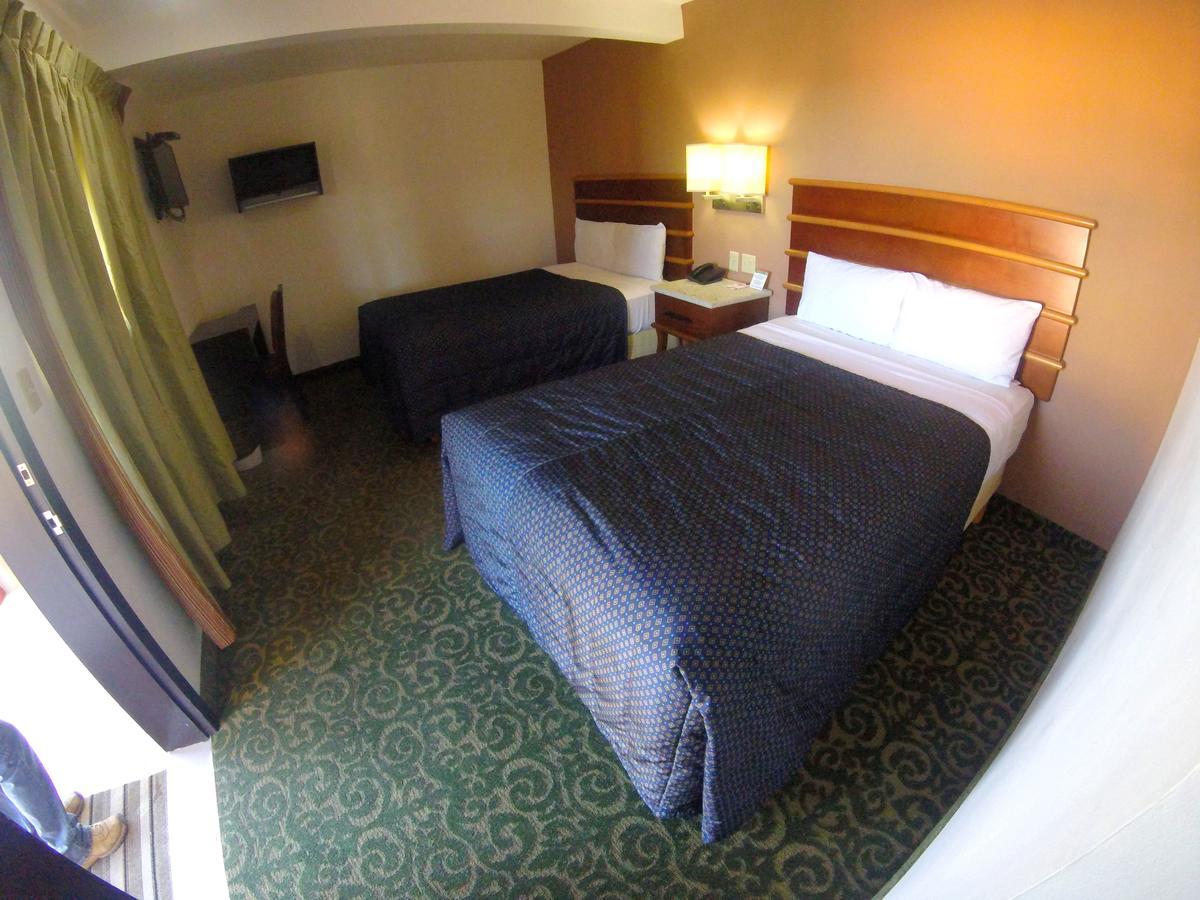 Las Torres Hotel Mexicali Eksteriør billede